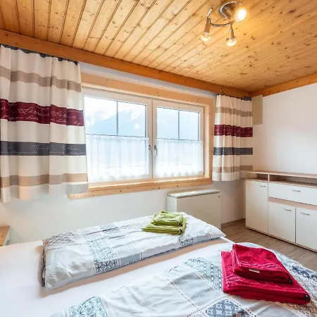 Appartamento Romantic In Bramberg With Garden Bramberg am Wildkogel